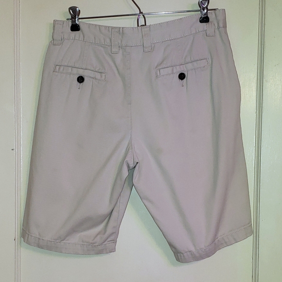 Merona khaki shorts size 30 - Picture 2 of 3